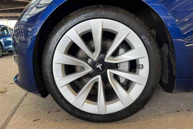 2021 Tesla Model 3 Long Range AWD 4dr Auto SALOON ELECTRIC Automatic