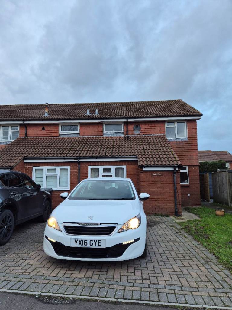 Peugeot, 308, Hatchback, 2016, Manual, 1560 (cc), 5 doors