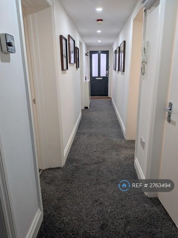 3 bedroom flat in Richmond House, Herne Bay, CT6 (3 bed) (#2763494)