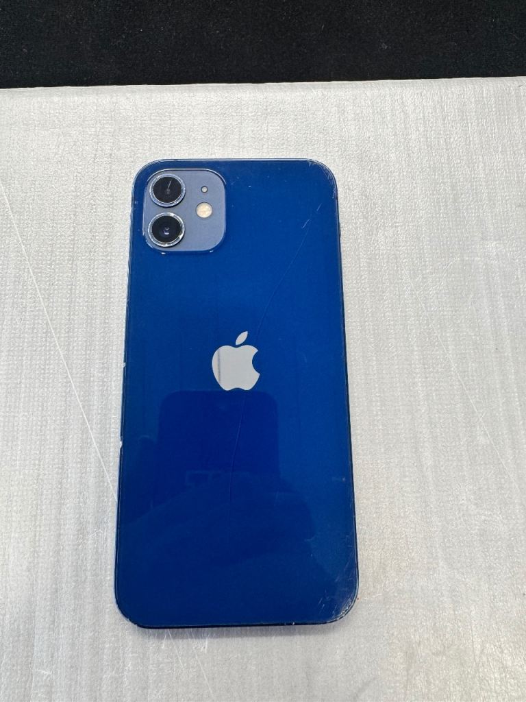 Apple iPhone 12 64GB Blue