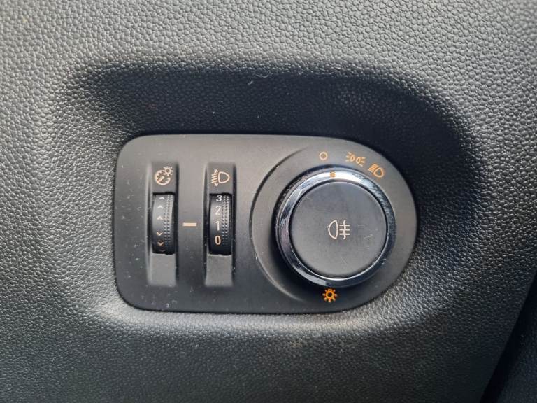 Vauxhall, CORSA, Hatchback, 2014, Manual, 1.3 CDTi Diesel