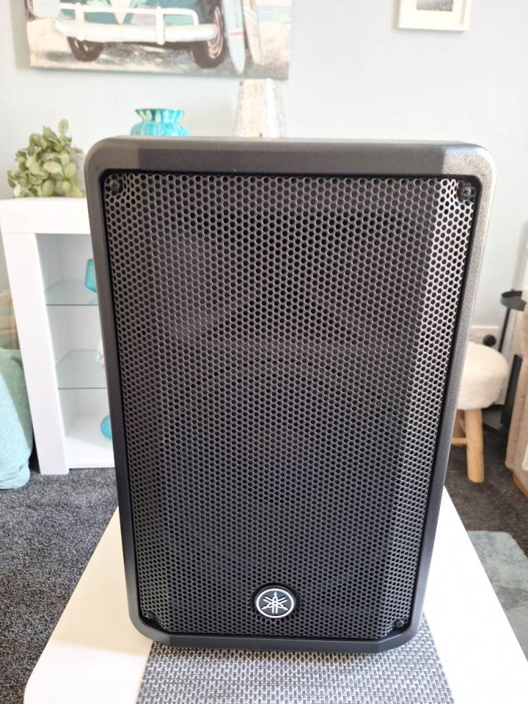 Yamaha DBR 10 Active speaker x 2