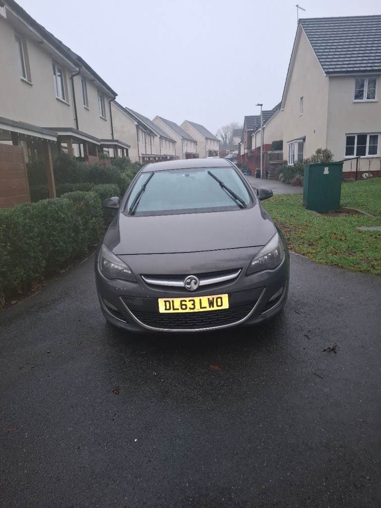 Vauxhall, ASTRA, Hatchback, 2013, Manual, 1686 (cc), 5 doors