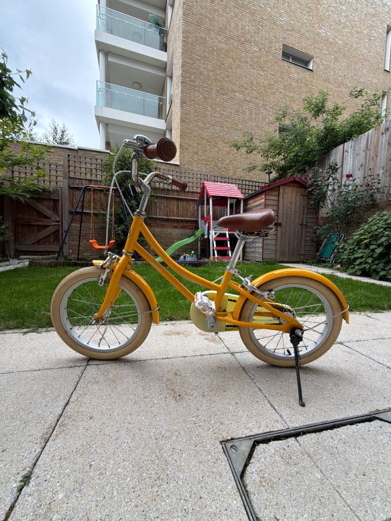 Bobbin Yellow Vintage Style Kids Bicycle