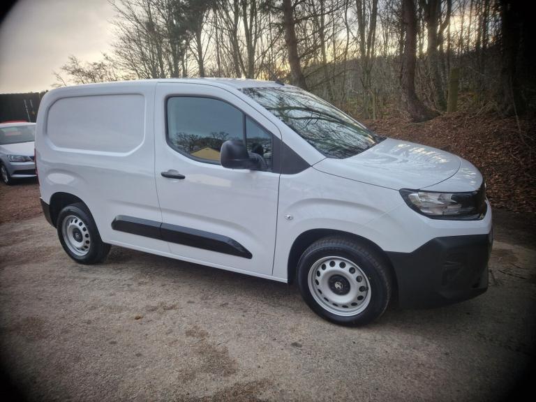 VAUXHALL COMBO 1.5 Turbo D 2300 Prime 2024
