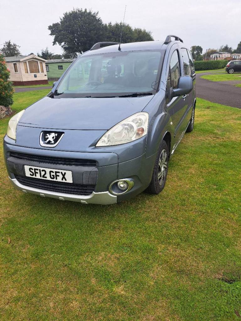 Peugeot, PARTNER TEPEE, MPV, 2012, Semi-Auto, 1560 (cc), 5 doors
