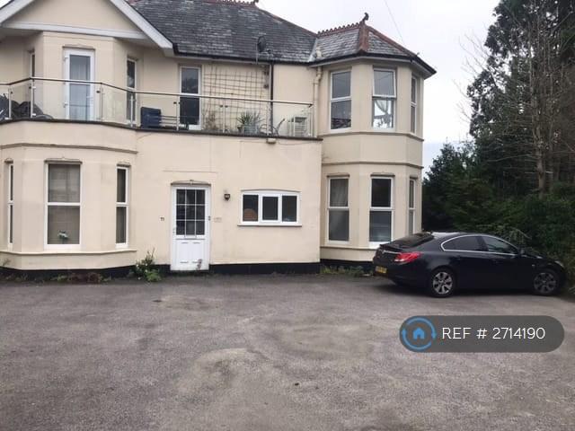 2 bedroom flat in Alumhurst Rd, Bournemouth, BH4 (2 bed) (#2714190)