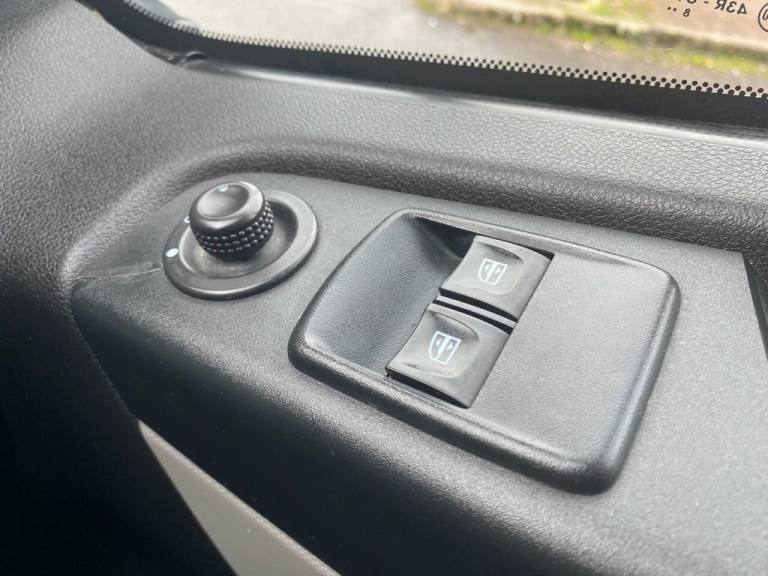 2019 19 RENAULT TRAFIC 1.6 DCI ENERGY PREMIER EDITION NAV NO VAT PART DAY VAN EU