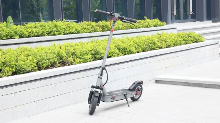 IENYRID M1 Electric Scooter – Lightweight, Grey, As Good As New