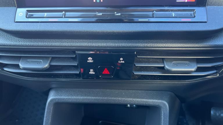 2022 Volkswagen Caddy Maxi Caddy Cargo Maxi C20 Diesel 2.0 TDI 122PS Commerce Pro Van DSG Van Die...