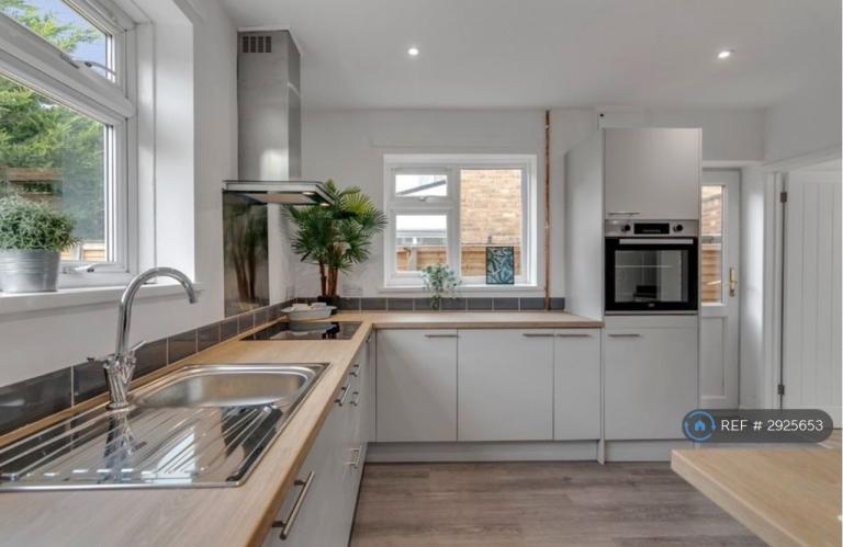 4 bedroom house in Beverley Road, Norwich, NR5 (4 bed) (#2925653)