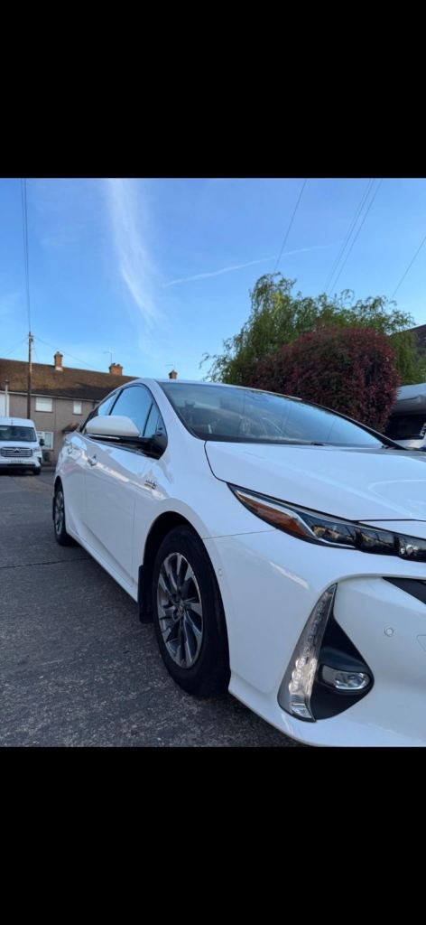 Toyota Prius Plug in 2019