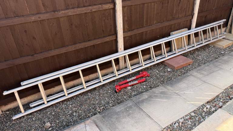 Aluminium Extension Ladders with Abru stabilisers - Good preowned Condition