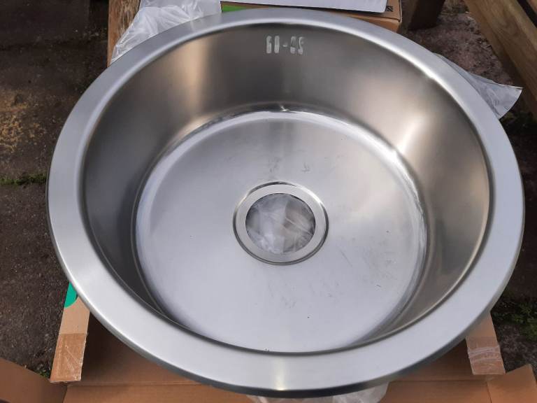 Utility room worktop, stainless steel bowl, mono block tap, waste assembly