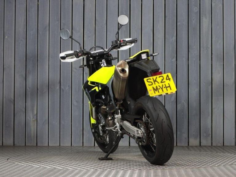 2024 24 HUSQVARNA 701 SUPERMOTO