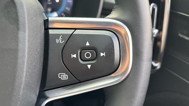 2025 Volvo XC40 Ultra, B4 Mild hybrid, Petrol, Dark Estate Petrol Automatic