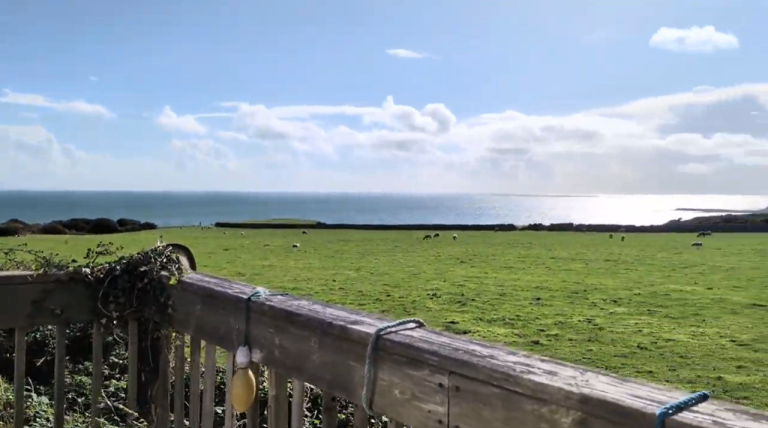 Static Caravan in Oxwich with Sea Views