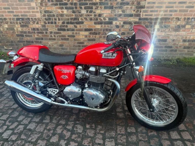 Triumph Thruxton 900, 865, Red, Roadster/Retro