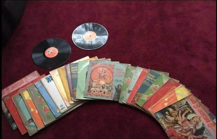 Collection of Indian Hindi Punjabi Hindu Bhajan vinyl rare records ranging from 1960's to 1970's 