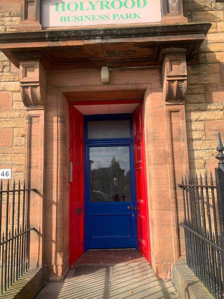 2 offices/studios to let
