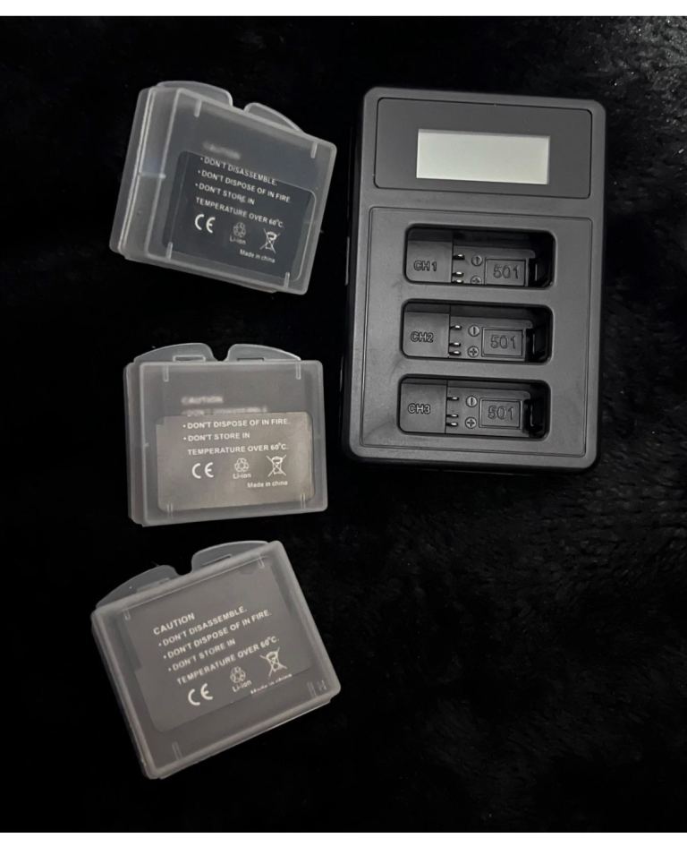 Gopro hero 8 3xbatteries + USB charger !
