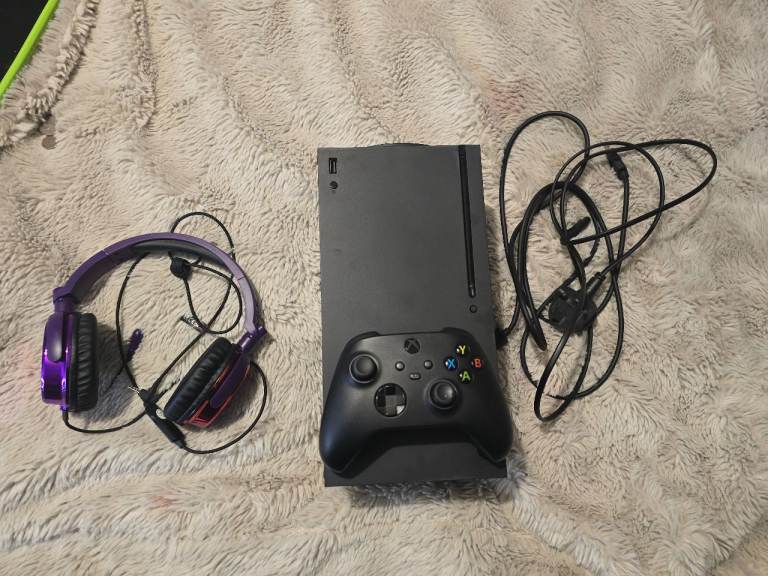 Mint condition xbox series X 1tb