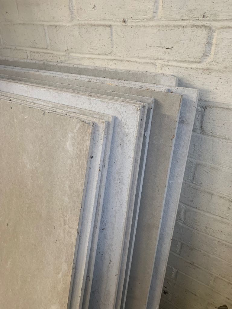 Water proof wet room plaster boards 