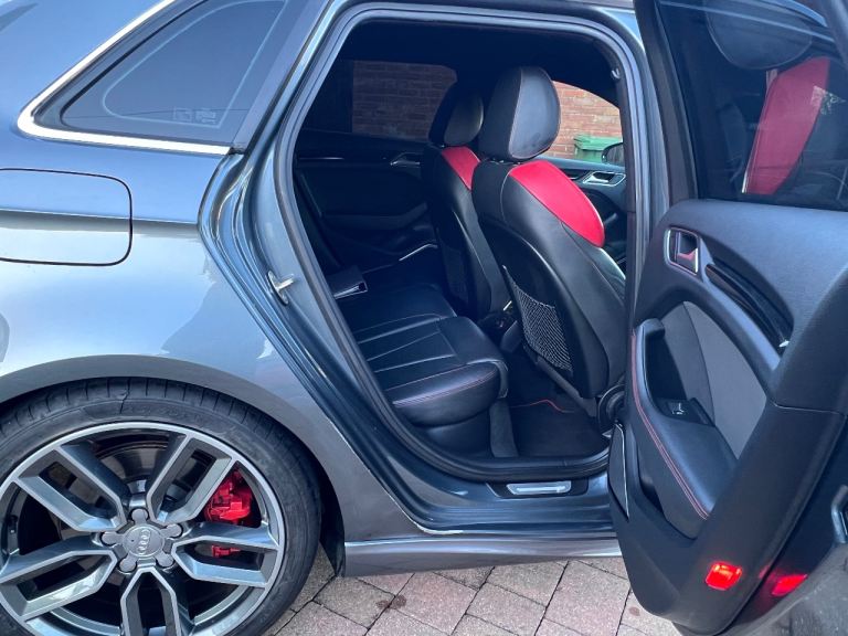 Audi s3 s Tronic - Audi service history + 2 keys