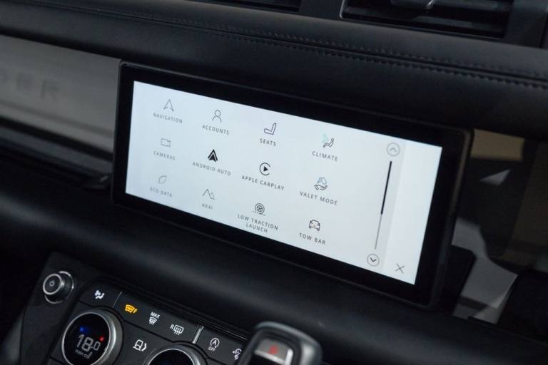 2021 Land Rover Defender 3.0 D300 MHEV X-Dynamic HSE SUV 5dr Diesel Auto 4WD Euro 6 (s/s) (300 ps...