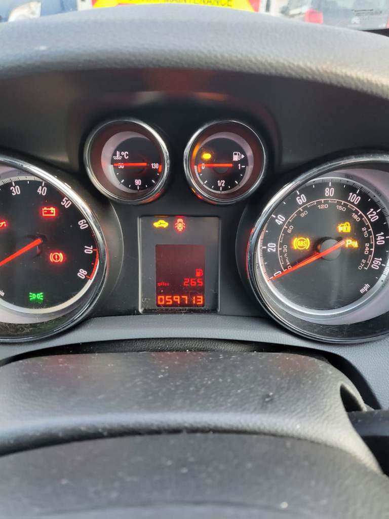 Vauxhall, MOKKA, Hatchback, 2014, Manual, 1598 (cc), 5 doors