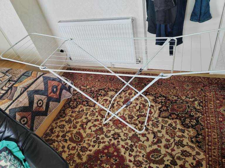 Large White Metal Clothes Drying Rack / Airer – 183cm Wide, Very Good Condition