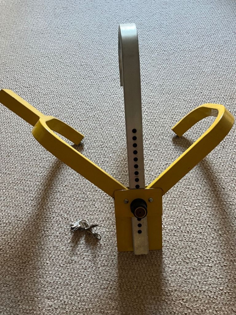 Wheel locking clamp plus 2 keys 