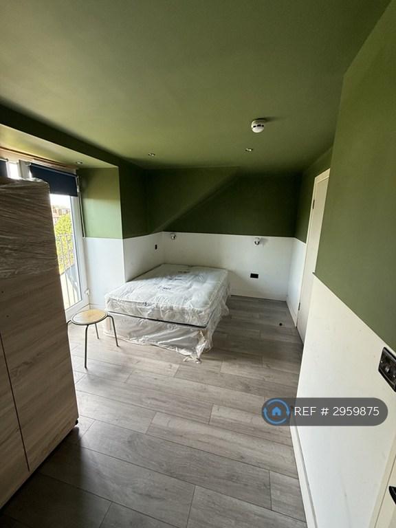 Studio flat in Bellingham Road, London, SE6 (#2959875)