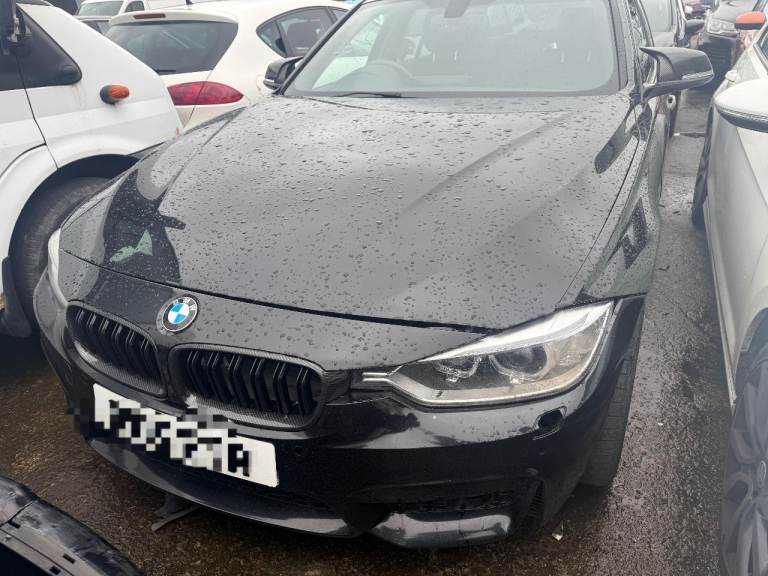 Breaking spare parts bmw 3 series 320d f30 m sport auto