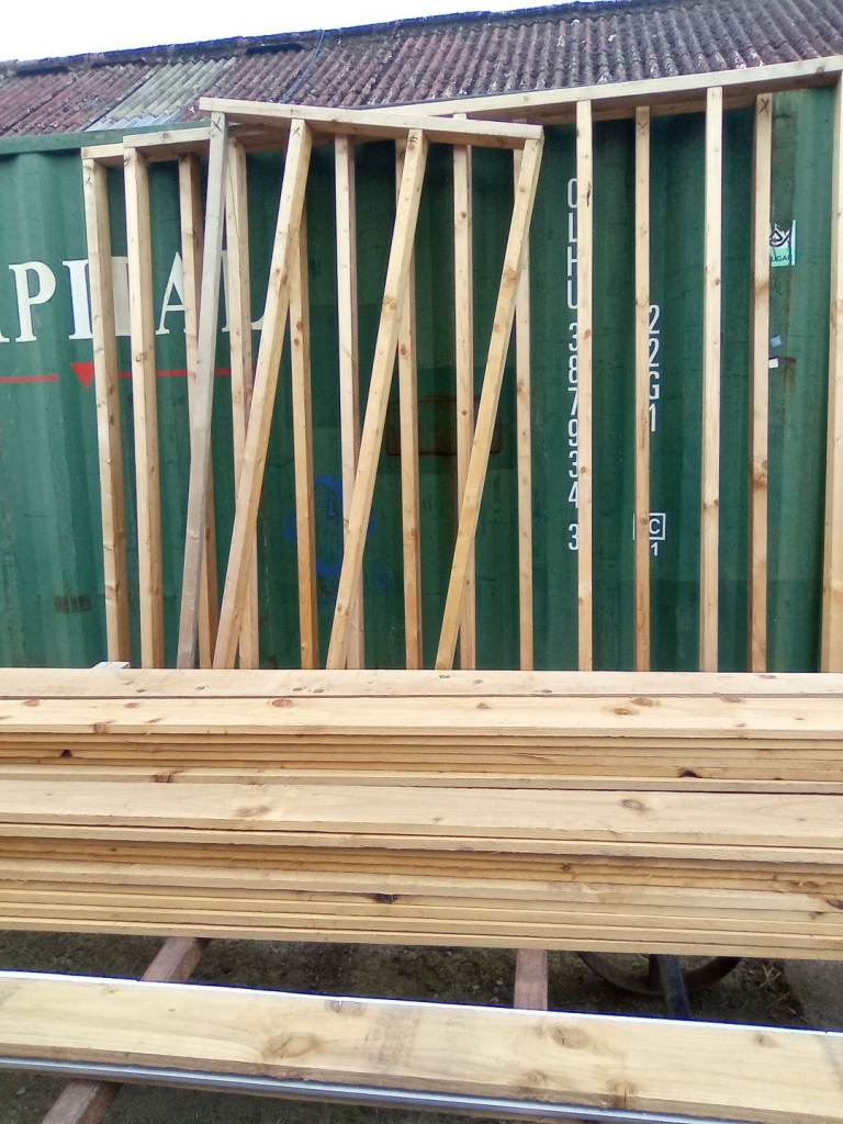 Timber frame,s. ,,4x2