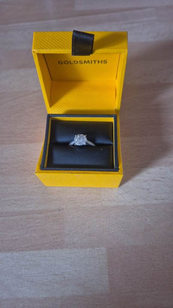 Platinum  diamond  engagement  ring 