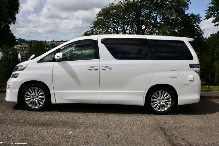 2014 TOYOTA ALPHARD/VELLFIRE TWIN SUNROOF 2.4 FRESHLY IMPORTED BRAND NEW 2 BERTH CONVERSION