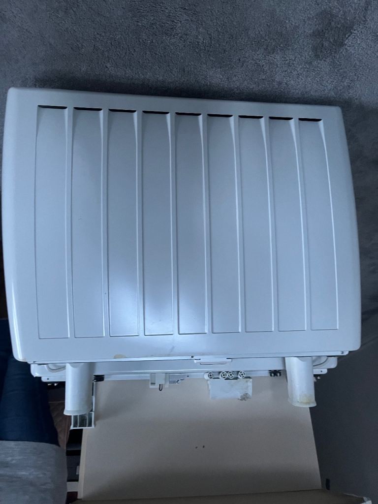 2 dimplex night storage heaters 