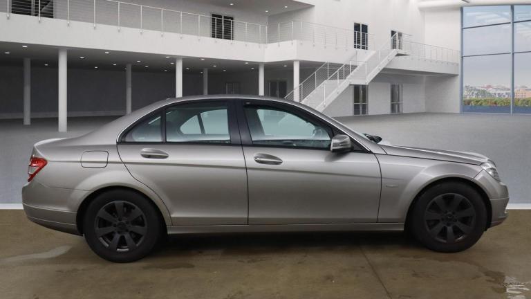 2009 Mercedes-Benz C Class 1.6 C180K BlueEfficiency SE Auto Euro 4 4dr SALOON Petrol Automatic