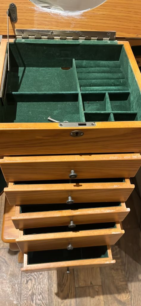 Thomas pacconi vintage jewellery chest