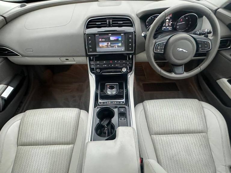 2016 65 JAGUAR XE 2.0D PORTFOLIO SALOON 4DR DIESEL AUTO EURO 6 (S/S) (180 PS) DI