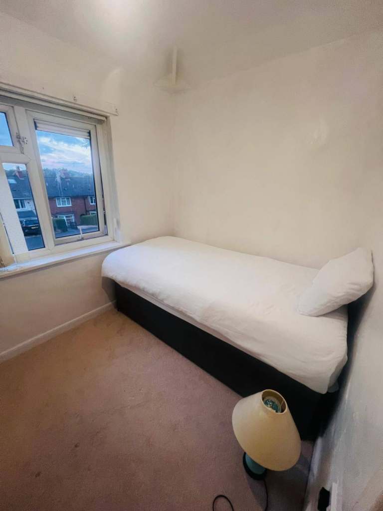 Spacious & Cosy single room for rent B31 1RS
