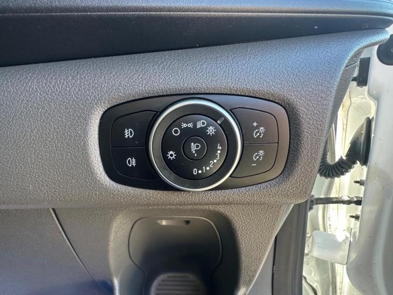 2022 Ford Transit Custom 2.0 300 EcoBlue Limited L1 H1 Euro 6 (s/s) 5dr PANEL VAN Diesel Manual