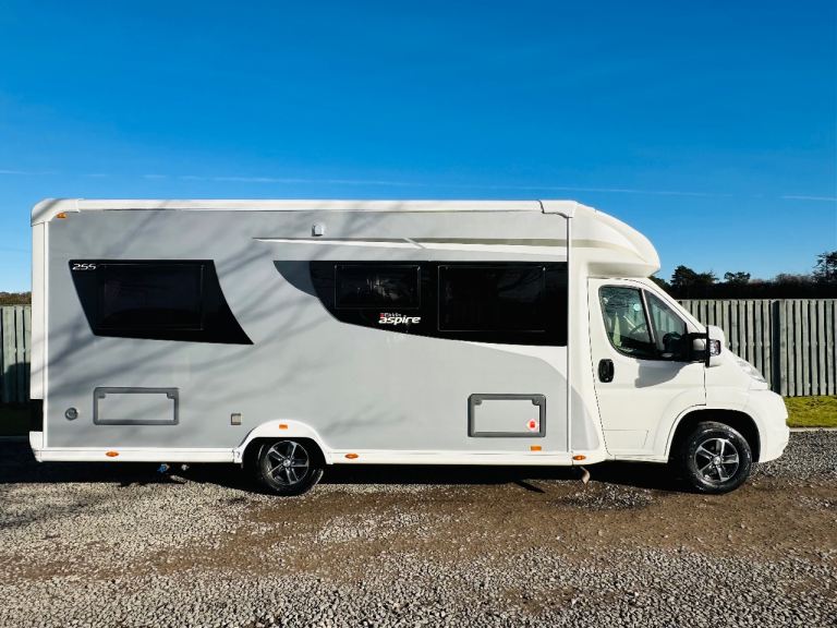 ELDDIS 255 MOTORHOME FIXED BED TOP SPEC LOW MILES 