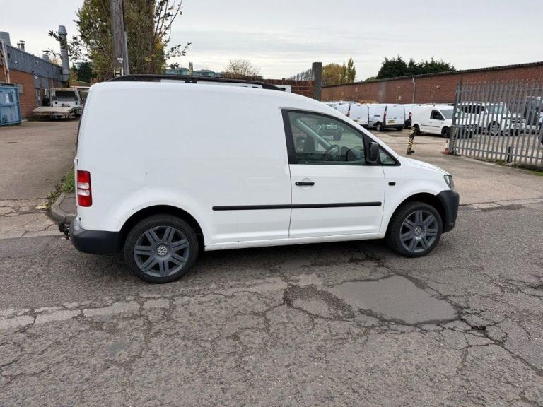 2014 J VOLKSWAGEN CADDY 1.6 TDI C20 STARTLINE PANEL VAN 4DR DIESEL MANUAL L1 H1