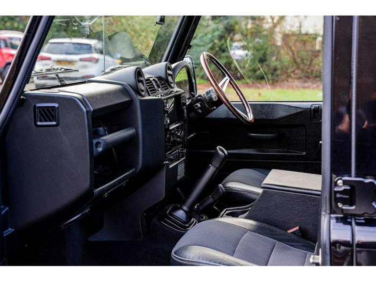 2014 Land Rover Defender XS Station Wagon TDCi [2.2] WINDOW VAN DIESEL Manual