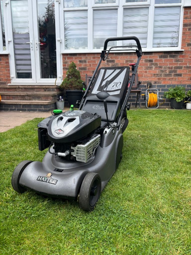 Hayter Harrier lawnmower 