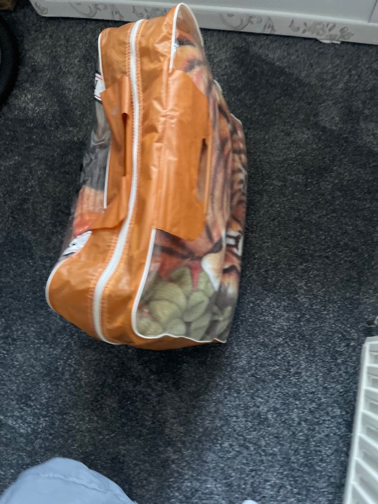 Excellent like New only used once  packed Heavy Indian blanket Bargain retail £35 