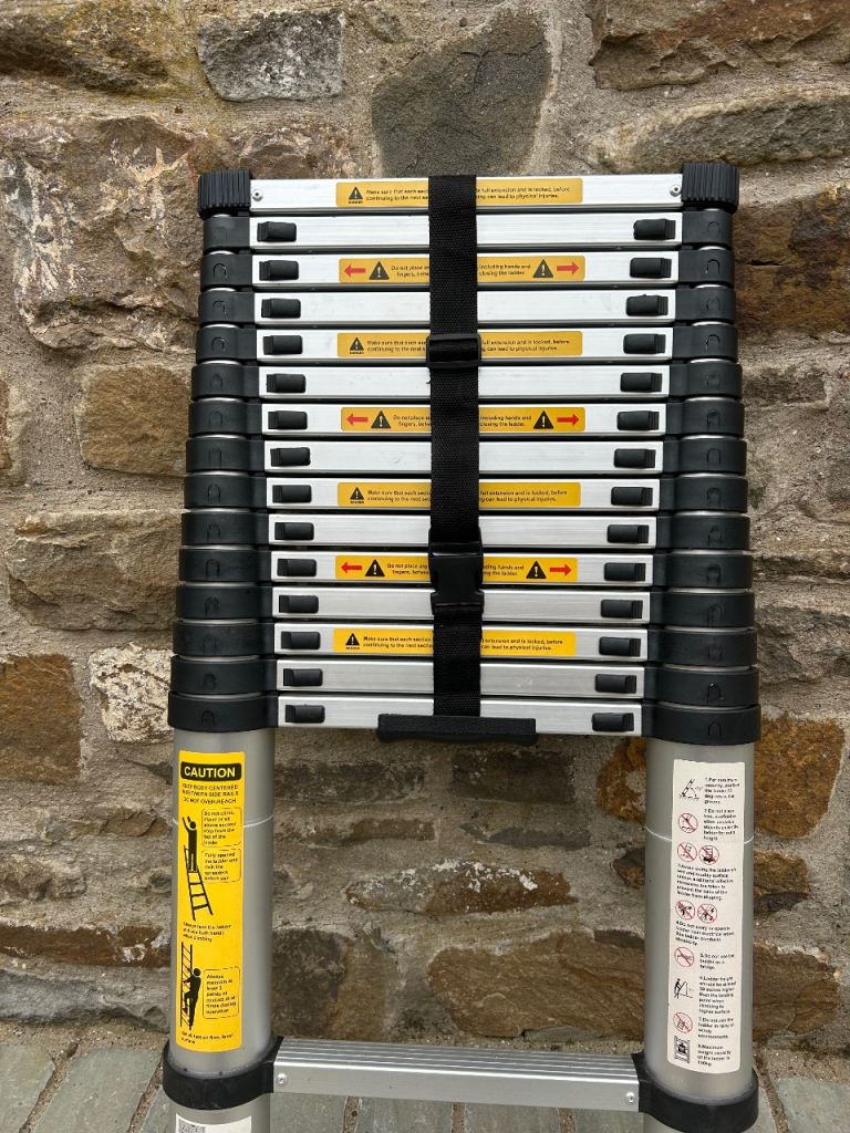 4.7m Aluminium Telescopic Ladder