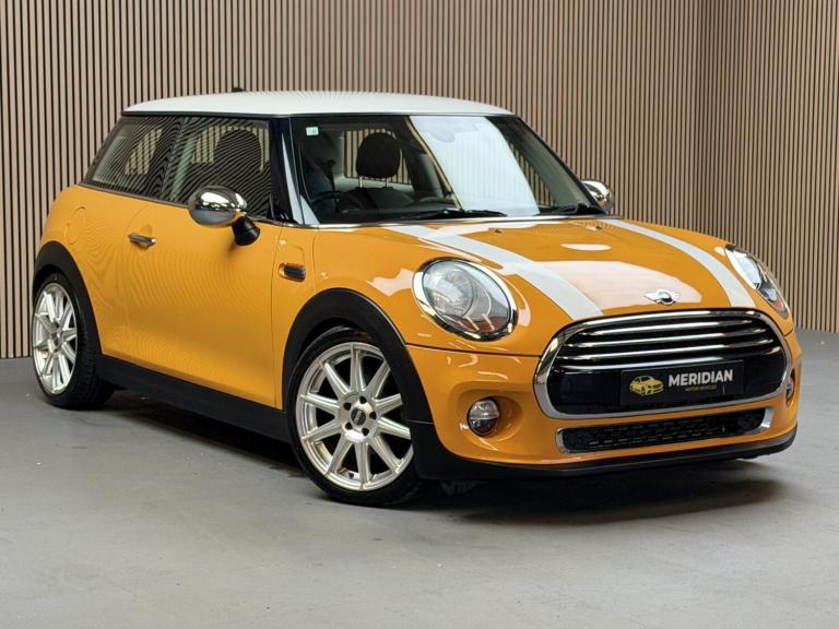 2014 MINI Hatch 1.5 Cooper Hatchback 3dr Petrol Auto Euro 6 (s/s) (136 ps) Hatchback Petrol Autom...